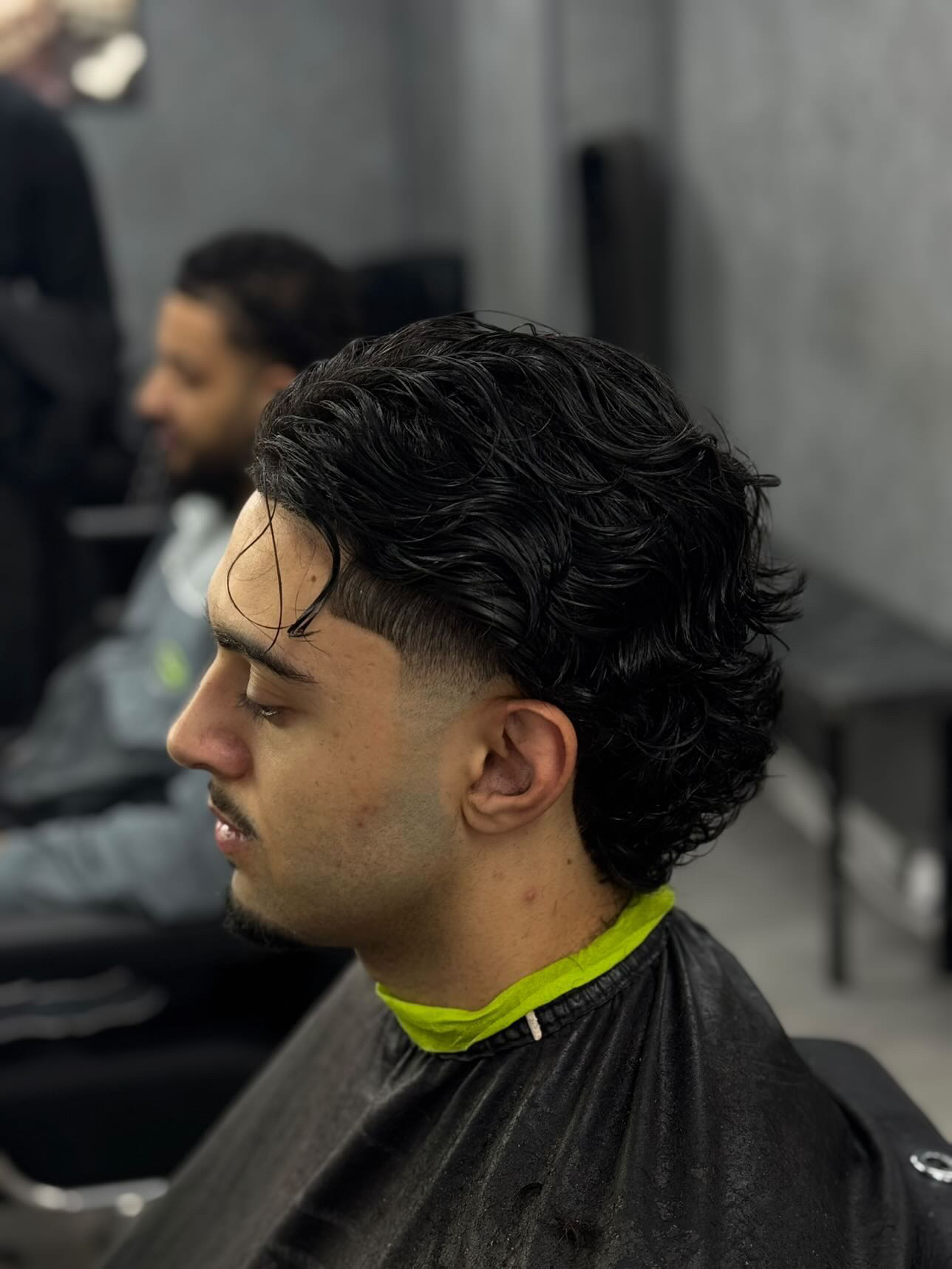 Slick wavy taper finish